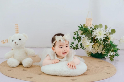 孟州宝宝多久会抬头